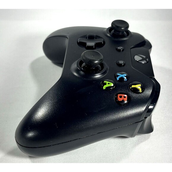 Microsoft Xbox One Wireless Black Controller Model 1697 Tested - Picture 5 of 10